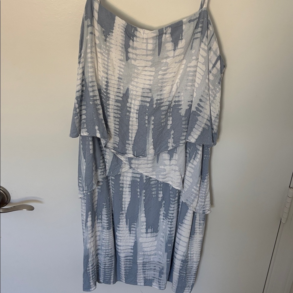 Olivaceous Blue/White Patterned Tiered Dress